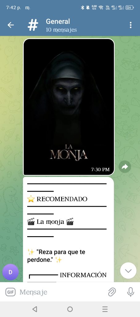 Imagen promocional de la película 'La Monja' que muestra a una figura siniestra con ojos amarillos y una vestimenta oscura. Incluye texto que recomienda la película y una frase sobre la fe.